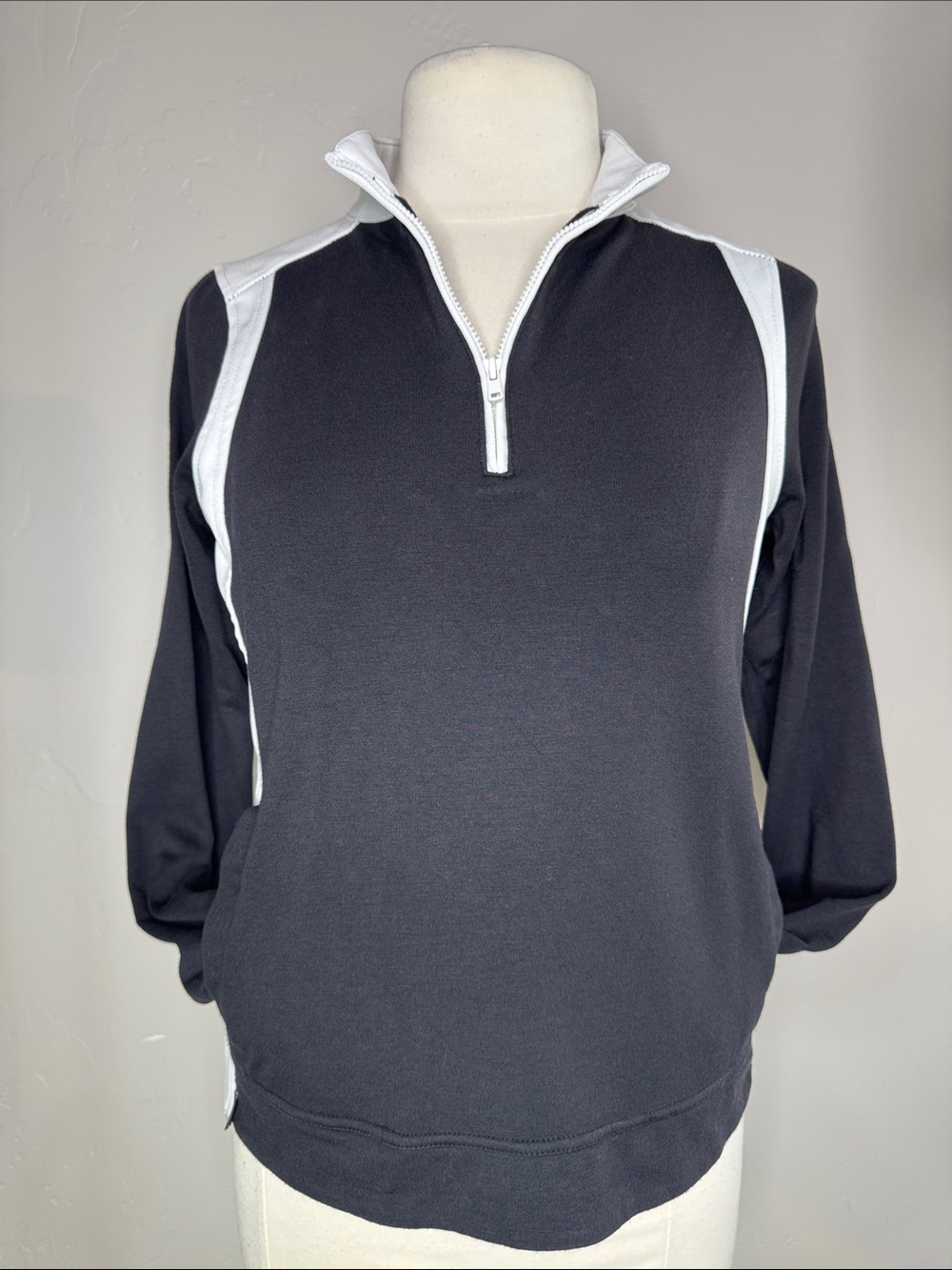 Belyn Key Black Quarter Zip Long Sleeve Activewear Top with White Trim & Pockets